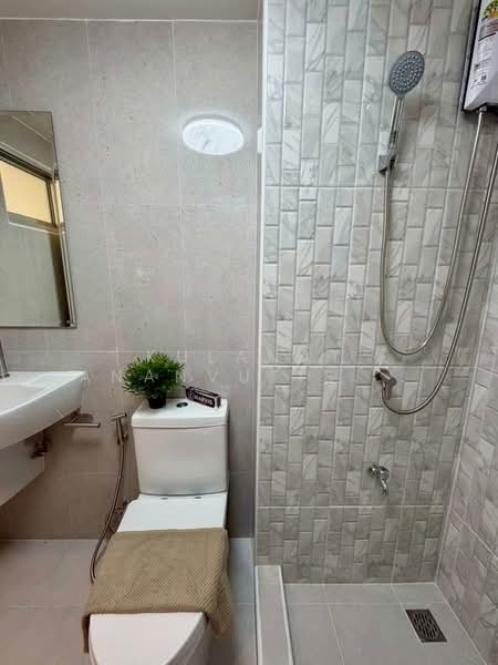 Lumpini Center Sukhumvit 77, Bangkok, Soi Sukhumvit 81, Suan Luang, Bangkok, 1 Bedroom, 28 sqm, Condo For Sale, by Kulanat Ananvutisombat, 500321001 - DDproperty.com