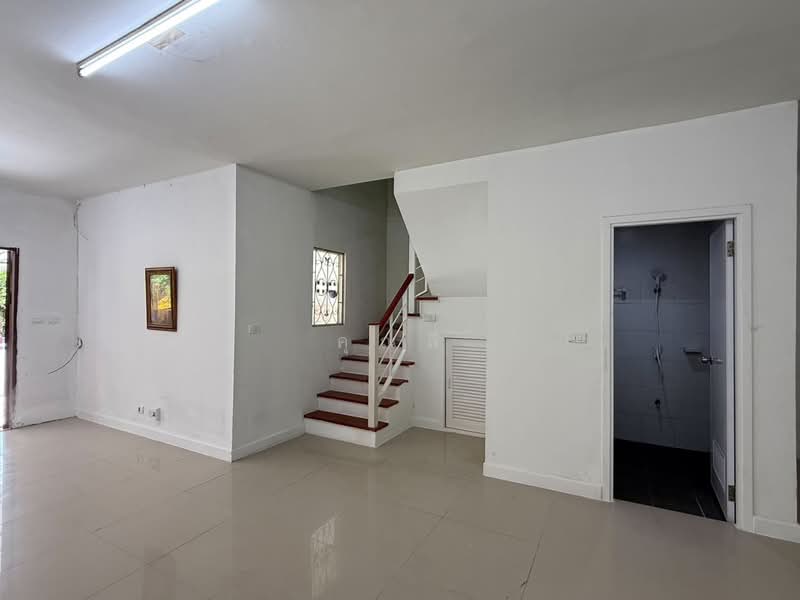 For Sale 2-Storey Townhouse at Pruksa Ville 30 Onnut-Suvarnabhumi, Samut Prakan, Rachathewa, Bang Plee, Samut Prakan, 3 Bedrooms, 102 sqm, Townhouse For Sale, by คุณลี, 500321014 - DDproperty.com