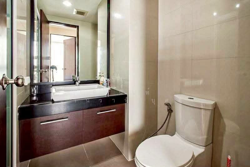 Abstracts Phahonyothin Park, Bangkok, 1076 Phahonyothin Road, Jom Phon, Chatuchak, Bangkok, 2 Bedrooms, 60 sqm, Condo For Rent, by Nithinan Chanwatikabud, 500321025 - DDproperty.com
