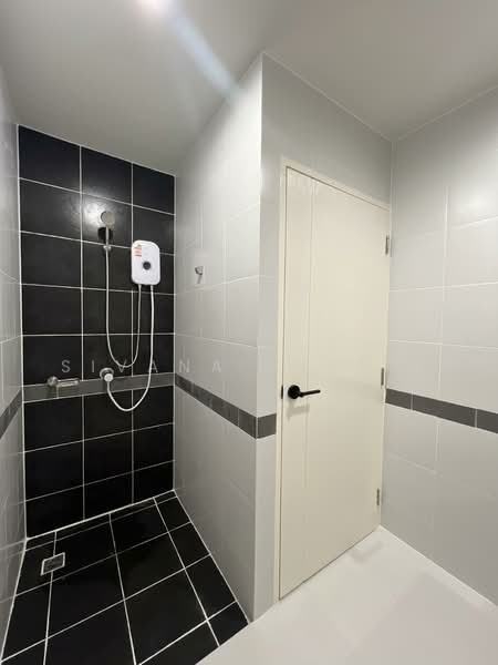 A Space Sukhumvit 77, Bangkok, 2345 Sukhumvit 77 Road, Suan Luang, Bangkok, 1 Bedroom, 35 sqm, Condo For Sale, by Sivana Estate, 500321040 - DDproperty.com