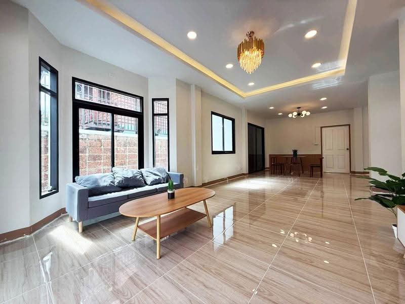 Wararom Phetkasem 81 (Bangbon 5), Bangkok, Bang Bon 5 Road, Bang Bon, Bangkok, 4 Bedrooms, 200 sqm, Single Detached House For Sale, by พเนตร มหามิตรานนท์, 500321050 - DDproperty.com
