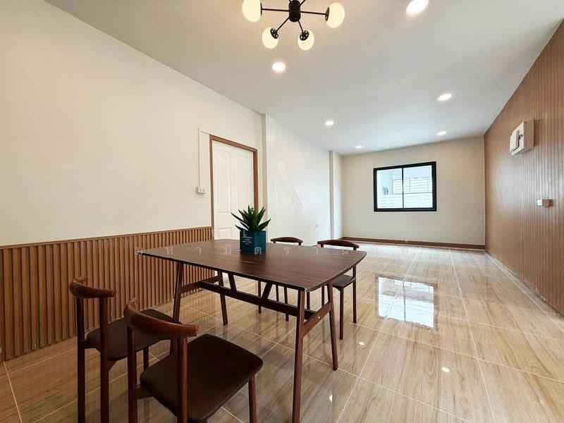 Wararom Phetkasem 81 (Bangbon 5), Bangkok, Bang Bon 5 Road, Bang Bon, Bangkok, 4 Bedrooms, 200 sqm, Single Detached House For Sale, by พเนตร มหามิตรานนท์, 500321050 - DDproperty.com