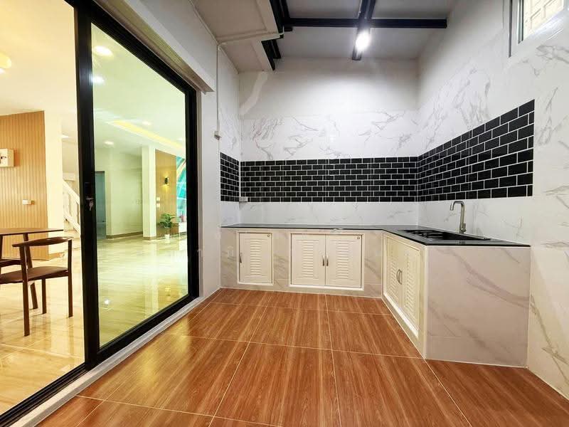Wararom Phetkasem 81 (Bangbon 5), Bangkok, Bang Bon 5 Road, Bang Bon, Bangkok, 4 Bedrooms, 200 sqm, Single Detached House For Sale, by พเนตร มหามิตรานนท์, 500321050 - DDproperty.com
