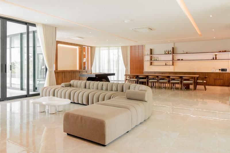 undefined, Chon Buri (Pattaya), Nong Pru, Bang Lamung (Pattaya), Chon Buri (Pattaya), 6 Bedrooms, 520 sqm, Villa For Rent, by Patchara Srisak, 500321088 - DDproperty.com