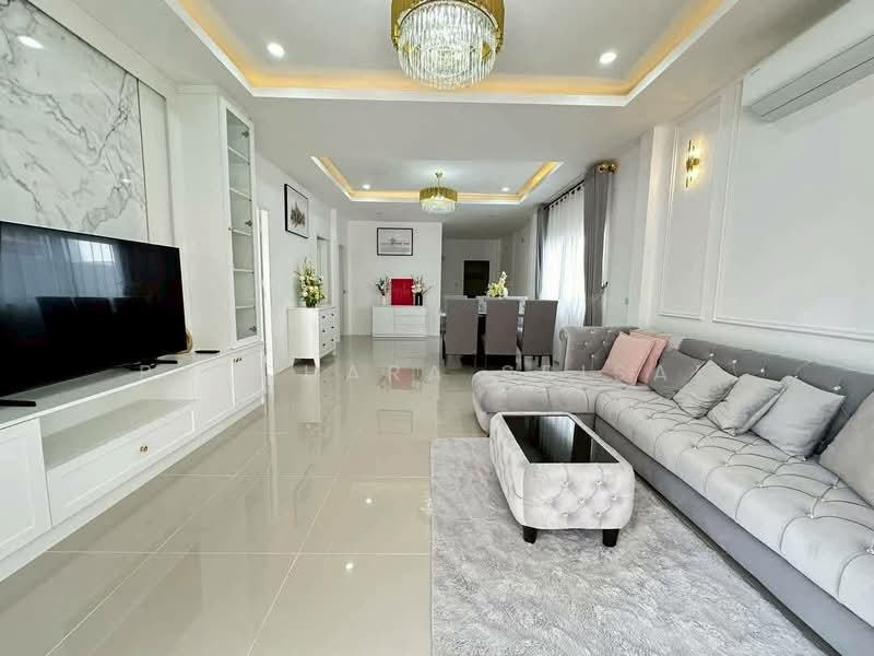 3-BR House, Chon Buri (Pattaya), Nong Pru, Bang Lamung (Pattaya), Chon Buri (Pattaya), 3 Bedrooms, 204 sqm, Single Detached House For Rent, by Patchara Srisak, 500321104 - DDproperty.com