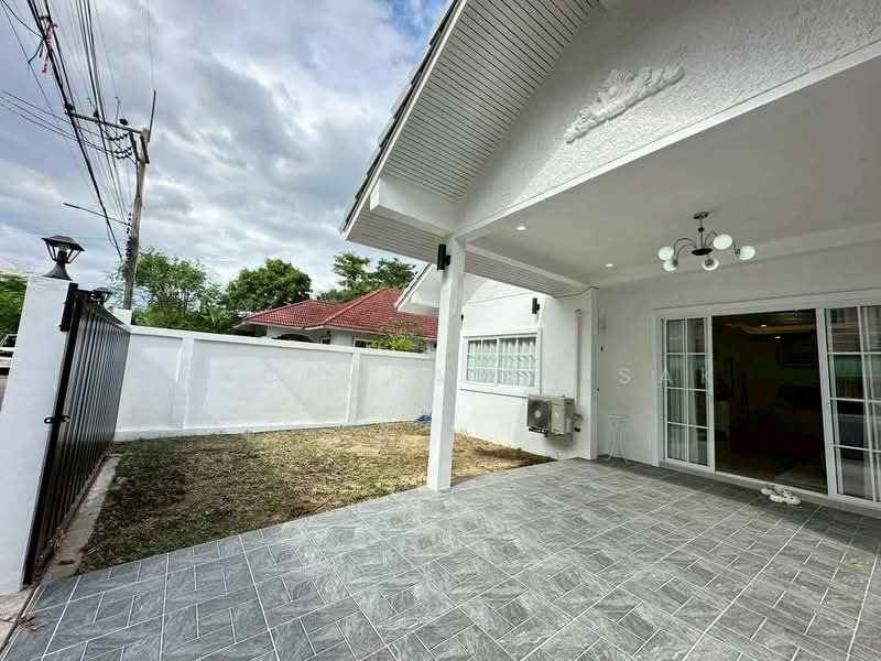 3-BR House, Chon Buri (Pattaya), Nong Pru, Bang Lamung (Pattaya), Chon Buri (Pattaya), 3 Bedrooms, 204 sqm, Single Detached House For Rent, by Patchara Srisak, 500321104 - DDproperty.com