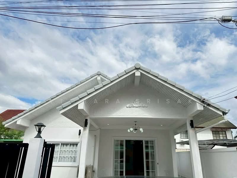 3-BR House, Chon Buri (Pattaya), Nong Pru, Bang Lamung (Pattaya), Chon Buri (Pattaya), 3 Bedrooms, 204 sqm, Single Detached House For Rent, by Patchara Srisak, 500321104 - DDproperty.com