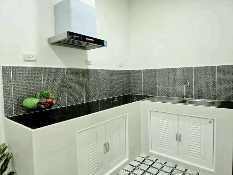 3-BR Townhouse, Chon Buri (Pattaya), Nong Pru, Bang Lamung (Pattaya), Chon Buri (Pattaya), 3 Bedrooms, 204 sqm, Townhouse For Rent, by Patchara Srisak, 500321122 - DDproperty.com