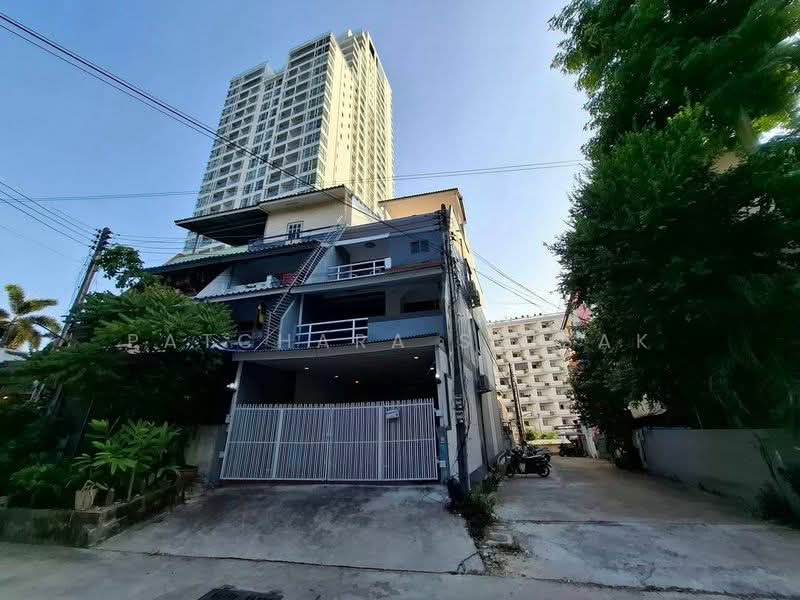 undefined, Chon Buri (Pattaya), Nong Pru, Bang Lamung (Pattaya), Chon Buri (Pattaya), 4 Bedrooms, 200 sqm, Townhouse For Rent, by Patchara Srisak, 500321142 - DDproperty.com