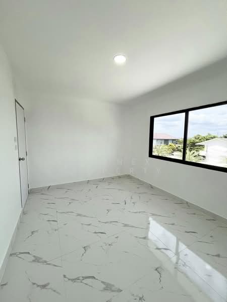 3-story townhome (along the, Bangkok, -, Ram Inthra, Khan Na Yao, Bangkok, 4 Bedrooms, 200 sqm, Townhouse For Rent, by Connex Property, 500321201 - DDproperty.com