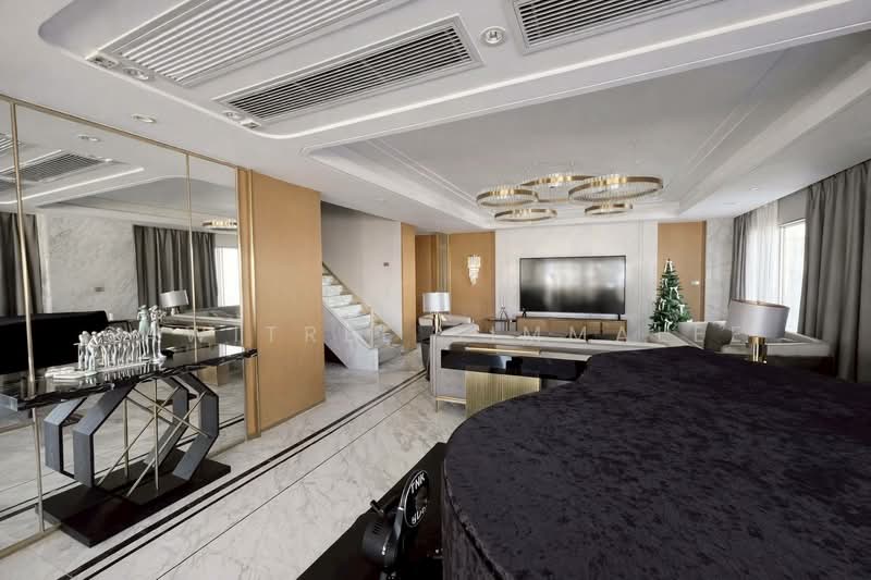 Le Raffine Sukhumvit 24, Bangkok, Soi Sukhumvit 24, Khong Tan, Khlong Toei, Bangkok, 3 Bedrooms, 371 sqm, Condo For Sale, by Sawitree Simmalee, 500321217 - DDproperty.com