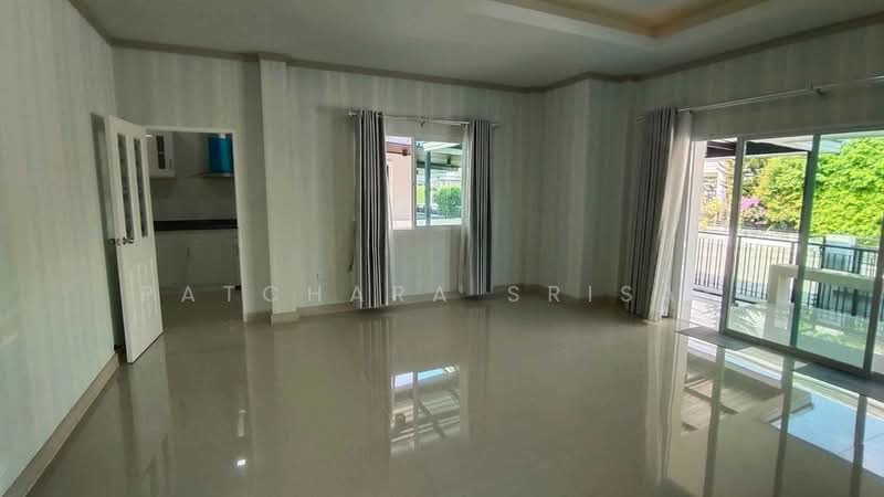 3-BR House, Chon Buri (Pattaya), Sattahip, Chon Buri (Pattaya), 3 Bedrooms, 150 sqm, Single Detached House For Sale, by Patchara Srisak, 500321257 - DDproperty.com