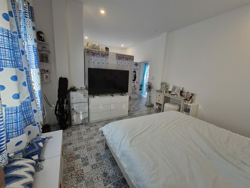 3-BR House, Chon Buri (Pattaya), Poong, Bang Lamung (Pattaya), Chon Buri (Pattaya), 3 Bedrooms, 11 sqm, Single Detached House For Sale, by Patchara Srisak, 500321261 - DDproperty.com