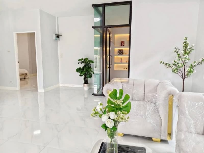 Wangthong Donmueng, Bangkok, , Don Mueang, Bangkok, 2 Bedrooms, 125 sqm, Townhouse For Sale, by Connex Property, 500321281 - DDproperty.com