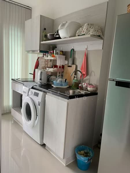 Aspire Erawan, Samut Prakan, Sukhumvit, Pak Nam, Muang Samut Prakarn, Samut Prakan, 1 Bedroom, 30 sqm, Condo For Sale, by Fazwaz (Thailand) Co., Ltd., 500321317 - DDproperty.com