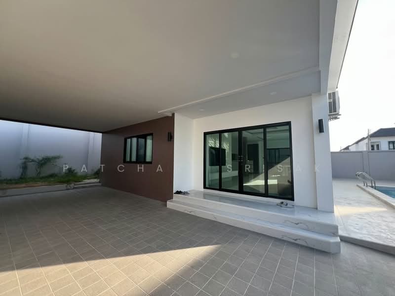 5-BR House, Chon Buri (Pattaya), Nong Pru, Bang Lamung (Pattaya), Chon Buri (Pattaya), 5 Bedrooms, 495 sqm, Single Detached House For Rent, by Patchara Srisak, 500321470 - DDproperty.com