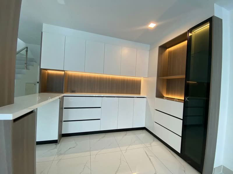 5-BR House, Chon Buri (Pattaya), Nong Pru, Bang Lamung (Pattaya), Chon Buri (Pattaya), 5 Bedrooms, 495 sqm, Single Detached House For Rent, by Patchara Srisak, 500321470 - DDproperty.com