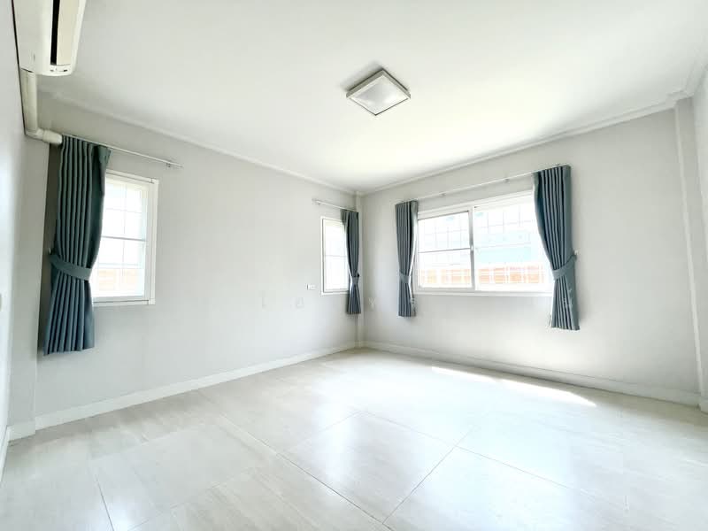 Supalai Prima Villa Phutthamonthon Sai 3, Bangkok, Phutthamonthon Sai 3 Road, Sala Thammasop, Thawi Watthana, Bangkok, 5 Bedrooms, 295 sqm, Single Detached House For Rent, by พชร โอมพรนุวัฒน์, 500321485 - DDproperty.com