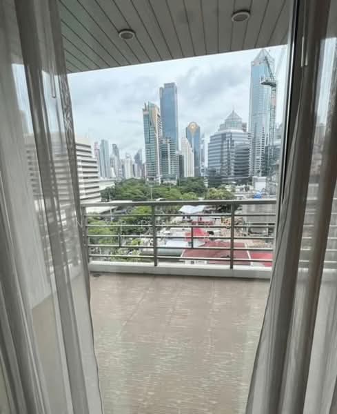 Royal Residence Park, Bangkok, 99 Royal Resident Park Lumphini, Lumphini, Pathum Wan, Bangkok, 3 Bedrooms, 230 sqm, Apartment For Rent, by Noppharuj Nunta, 500321495 - DDproperty.com