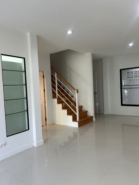 The Villa Ramkhamhaeng - Suvarnabhumi, Bangkok, รามคำแหง, Min Buri, Bangkok, 3 Bedrooms, 110 sqm, Townhouse For Sale, by Connex Property, 500321499 - DDproperty.com