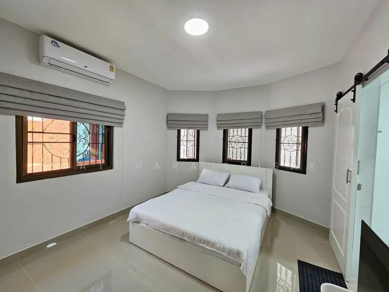 undefined, Chon Buri (Pattaya), Nong Pru, Bang Lamung (Pattaya), Chon Buri (Pattaya), 4 Bedrooms, 360 sqm, Single Detached House For Rent, by Patchara Srisak, 500321556 - DDproperty.com