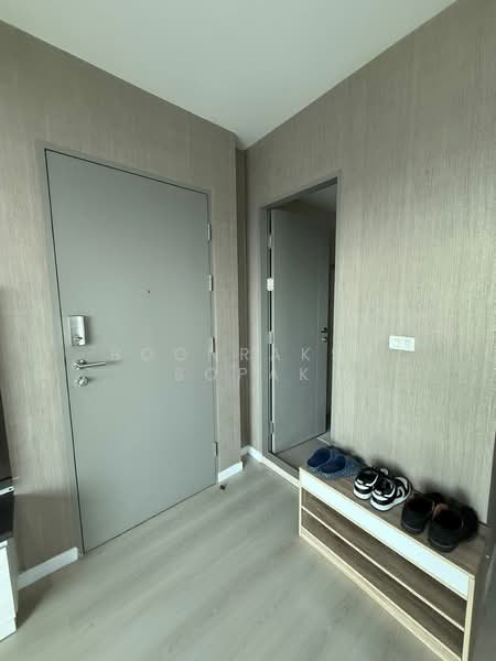 Life Ratchadapisek, Bangkok, 279 Ratchadapisaek Road, Huai Khwang, Bangkok, 2 Bedrooms, 65 sqm, Condo For Rent, by Boonraksa Sopak, 500321578 - DDproperty.com