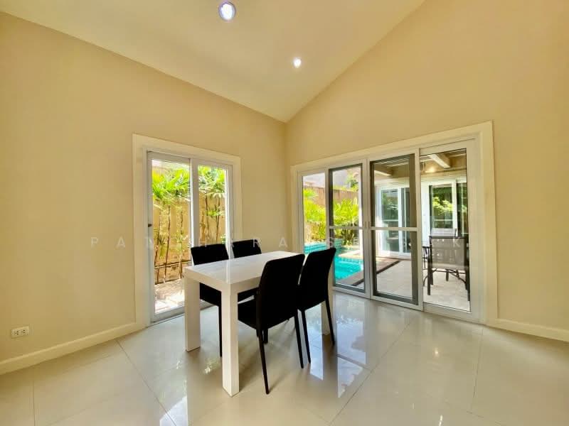 Silk Road Place, Chon Buri (Pattaya), Chaiyapruek 2 Road, Bang Lamung, Bang Lamung (Pattaya), Chon Buri (Pattaya), 3 Bedrooms, 280 sqm, Single Detached House For Rent, by Patchara Srisak, 500321597 - DDproperty.com
