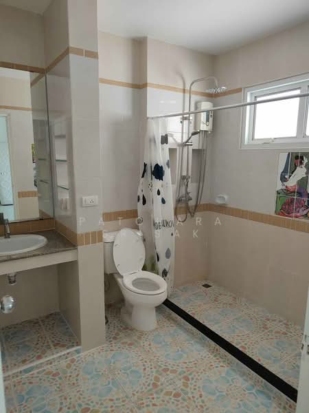 undefined, Chon Buri (Pattaya), Nong Pru, Bang Lamung (Pattaya), Chon Buri (Pattaya), 4 Bedrooms, 220 sqm, Single Detached House For Rent, by Patchara Srisak, 500321603 - DDproperty.com