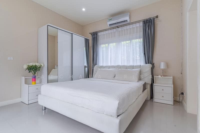3-BR Villa, Chon Buri (Pattaya), Huai Yai, Bang Lamung (Pattaya), Chon Buri (Pattaya), 3 Bedrooms, 70 sqm, Villa For Rent, by Patchara Srisak, 500321618 - DDproperty.com