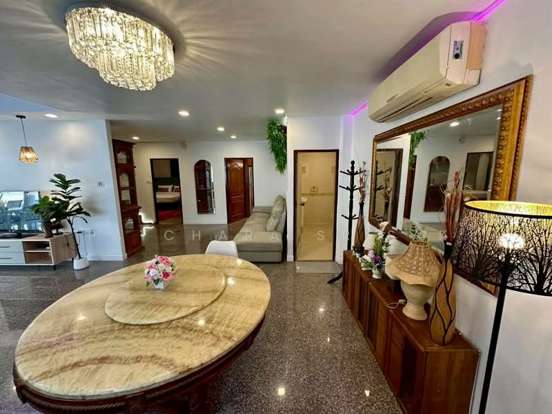 undefined, Chon Buri (Pattaya), Sattahip, Chon Buri (Pattaya), 5 Bedrooms, 440 sqm, Single Detached House For Rent, by Patchara Srisak, 500321636 - DDproperty.com