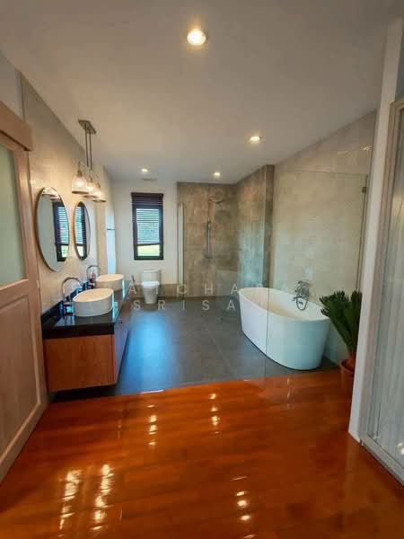 Phutara Estate, Chon Buri (Pattaya), 99 Pattanakarn Road, Nong Pru, Bang Lamung (Pattaya), Chon Buri (Pattaya), 4 Bedrooms, 599 sqm, Villa For Rent, by Patchara Srisak, 500321647 - DDproperty.com