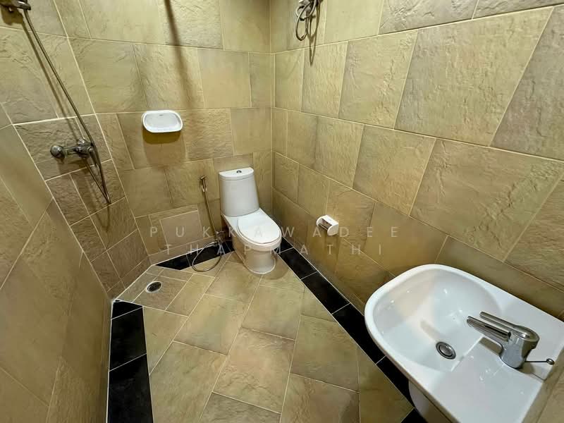 Panchalae Boutique Residence, Chon Buri (Pattaya), 46 Jomtien Beach Road, Nong Pru, Bang Lamung (Pattaya), Chon Buri (Pattaya), 2 Bedrooms, 130 sqm, Condo For Rent, by Pukkawadee Thapmathi, 500321662 - DDproperty.com