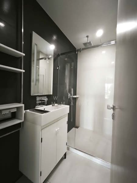 The Room BTS Wongwianyai, Bangkok, 44 KrungThonBuri Road, Khlong Ton Sai, Khlong San, Bangkok, 1 Bedroom, 48 sqm, Condo For Sale, by Sawitree Simmalee, 500321671 - DDproperty.com
