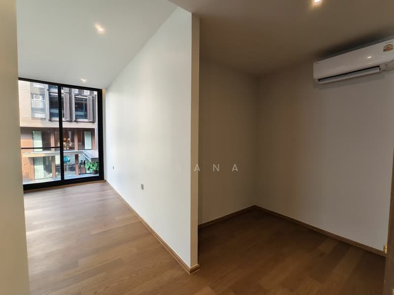 Via 34, Bangkok, 15 Soi Sukhumvit 34, Khong Tan, Khlong Toei, Bangkok, 3 Bedrooms, 146 sqm, Condo For Sale, by K.Nana, 500321707 - DDproperty.com