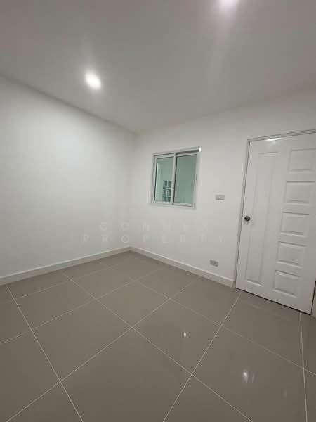 Sai Thip Village, Pathum Thani, , Khlong Song, Khlong Luang, Pathum Thani, 2 Bedrooms, 21 sqm, Townhouse For Sale, by Connex Property, 500321714 - DDproperty.com