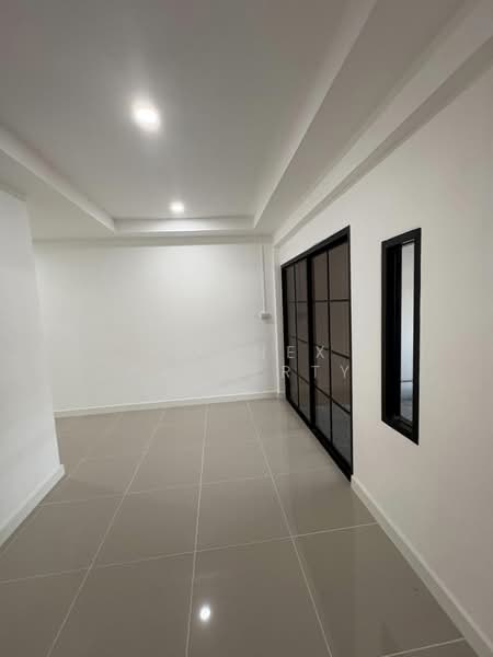 Sai Thip Village, Pathum Thani, , Khlong Song, Khlong Luang, Pathum Thani, 2 Bedrooms, 21 sqm, Townhouse For Sale, by Connex Property, 500321714 - DDproperty.com