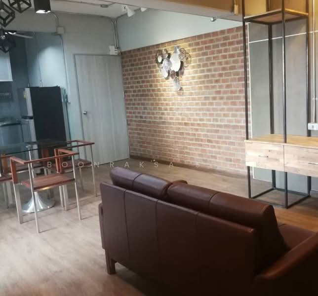 Pathumwan Place condominium, Bangkok, 1 Rama 1, Wang Mai, Pathum Wan, Bangkok, 3 Bedrooms, 90 sqm, Condo For Rent, by Boonraksa Sopak, 500321717 - DDproperty.com