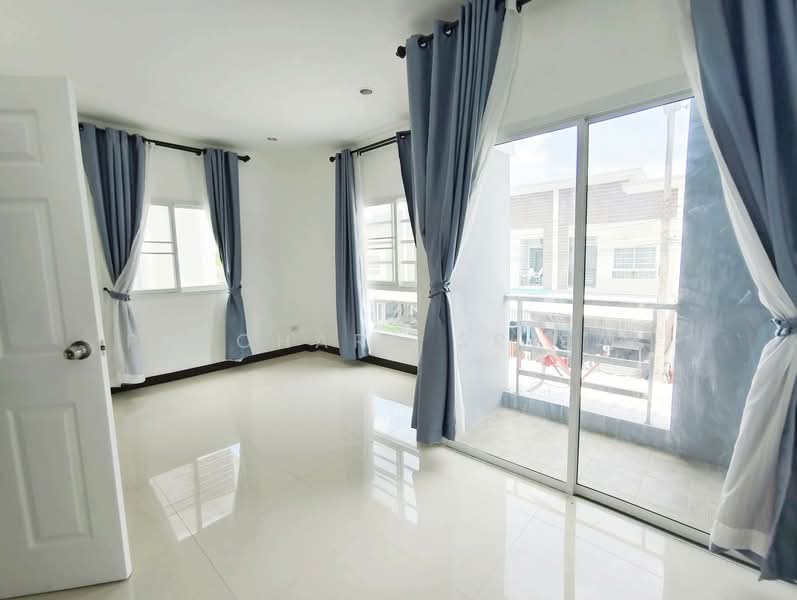 Ponthep Garden Ville 5, Chon Buri (Pattaya), Public Works Road No. Chb. 2039, Nong Pru, Bang Lamung (Pattaya), Chon Buri (Pattaya), 3 Bedrooms, 204 sqm, Single Detached House For Sale, by Patchara Srisak, 500321722 - DDproperty.com
