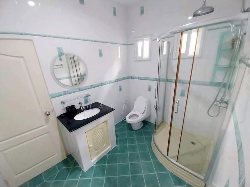 3-BR House, Chon Buri (Pattaya), Nong Pru, Bang Lamung (Pattaya), Chon Buri (Pattaya), 3 Bedrooms, 120 sqm, Single Detached House For Rent, by Patchara Srisak, 500321748 - DDproperty.com