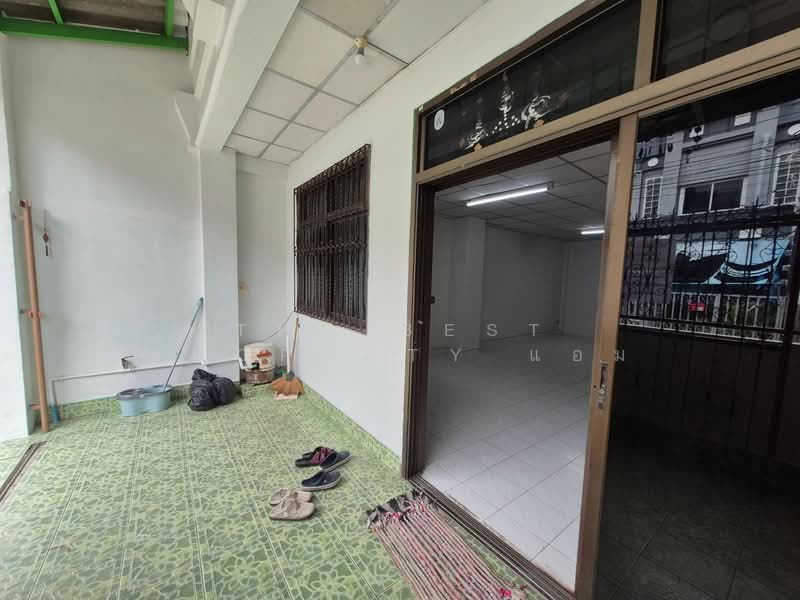 หมู่บ้านกะรัต ท้ายบ้าน, Samut Prakan, Tai Ban, Muang Samut Prakarn, Samut Prakan, 2 Bedrooms, 100 sqm, Townhouse For Sale, by The Best Property แอม, 500321772 - DDproperty.com