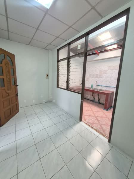 หมู่บ้านกะรัต ท้ายบ้าน, สมุทรปราการ, ท้ายบ้าน, เมืองสมุทรปราการ, สมุทรปราการ, 100 ตร.ม., ทาวน์เฮ้าส์ ขาย, โดย The Best Property แอม, 500321772 - DDproperty.com