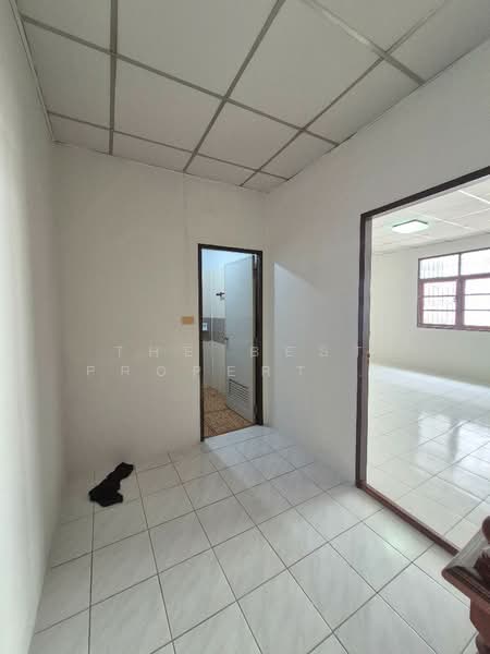 หมู่บ้านกะรัต ท้ายบ้าน, Samut Prakan, Tai Ban, Muang Samut Prakarn, Samut Prakan, 2 Bedrooms, 100 sqm, Townhouse For Sale, by The Best Property แอม, 500321772 - DDproperty.com