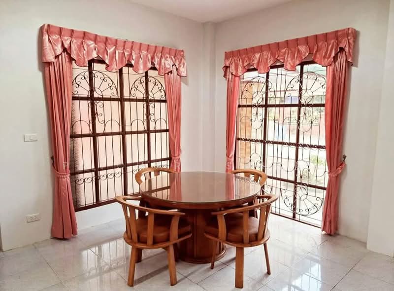 บ้าน 3-ห้องนอน, ชลบุรี, หนองปรือ, บางละมุง, ชลบุรี, 263 ตร.ม., บ้านเดี่ยว ให้เช่า, โดย Patchara Srisak, 500321793 - DDproperty.com