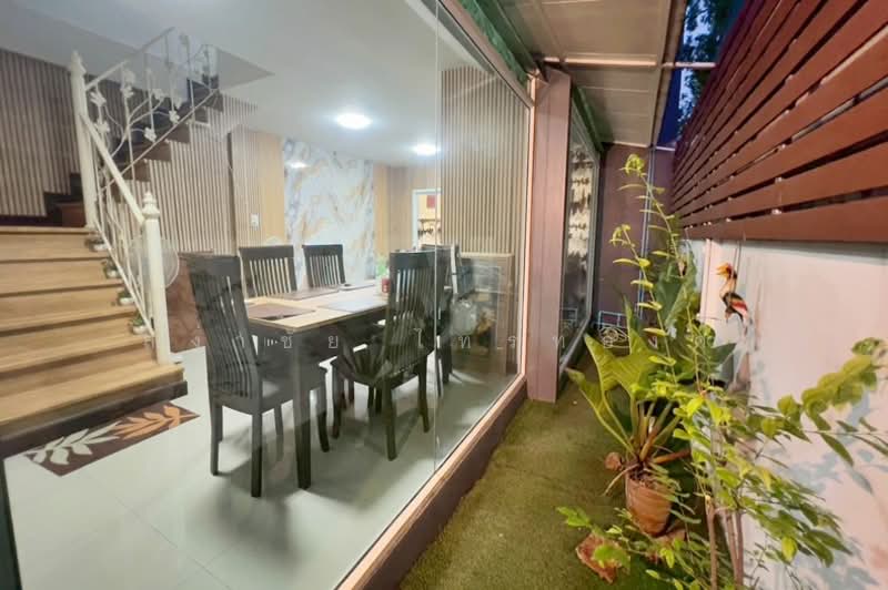 Moobaan K.C. Ramintra 7, Bangkok, Sam Wa Tawan Tok, Khlong Sam Wa, Bangkok, 2 Bedrooms, 120 sqm, Townhouse For Sale, by สง่าชัย ไทรทองคำ, 500321798 - DDproperty.com