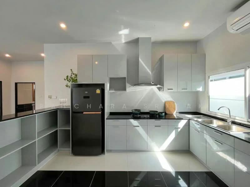 3-BR House, Chon Buri (Pattaya), Huai Yai, Bang Lamung (Pattaya), Chon Buri (Pattaya), 3 Bedrooms, 396 sqm, Single Detached House For Rent, by Patchara Srisak, 500321808 - DDproperty.com