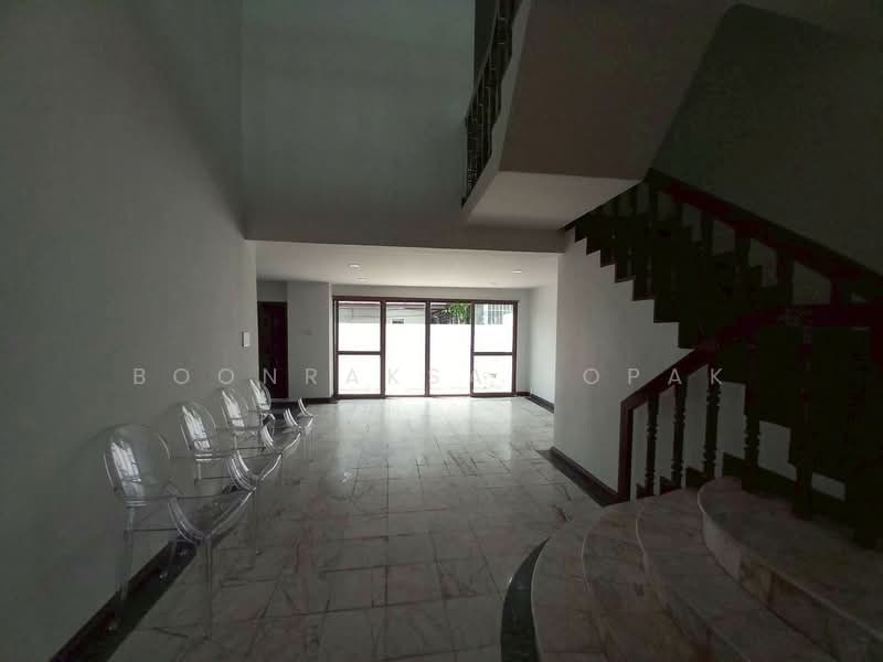 undefined, Bangkok, Khlong Tan Nua, Watthana, Bangkok, 3 Bedrooms, 250 sqm, Townhouse For Rent, by Boonraksa Sopak, 500321816 - DDproperty.com