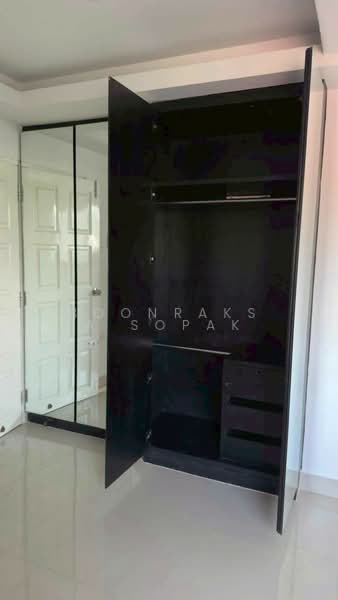 undefined, Bangkok, Khlong Tan Nua, Watthana, Bangkok, 3 Bedrooms, 250 sqm, Townhouse For Rent, by Boonraksa Sopak, 500321816 - DDproperty.com