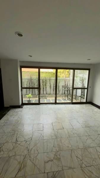 undefined, Bangkok, Khlong Tan Nua, Watthana, Bangkok, 3 Bedrooms, 250 sqm, Townhouse For Rent, by Boonraksa Sopak, 500321816 - DDproperty.com