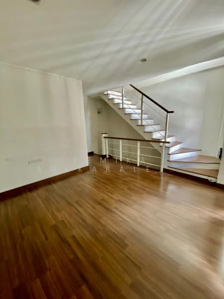 undefined, Bangkok, Chan Kasem, Chatuchak, Bangkok, 3 Bedrooms, 204 sqm, Townhouse For Sale, by Pemika Aukkaraleekul, 500321831 - DDproperty.com