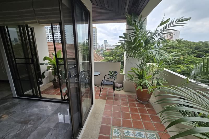 Raintree Village Apartment, Bangkok, 21 Soi Sukhumvit 41, Khlong Tan Nua, Watthana, Bangkok, 4 Bedrooms, 420 sqm, Condo For Rent, by Ailada Ngamsri, 500321851 - DDproperty.com